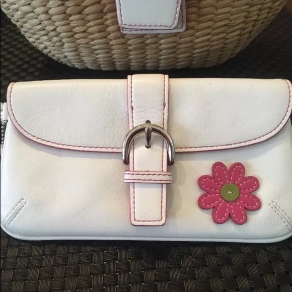 Coach white flower bucket strawWristlet wallet SET - Picture 4 of 8